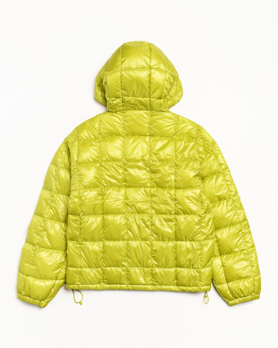 midweight hooded puffer