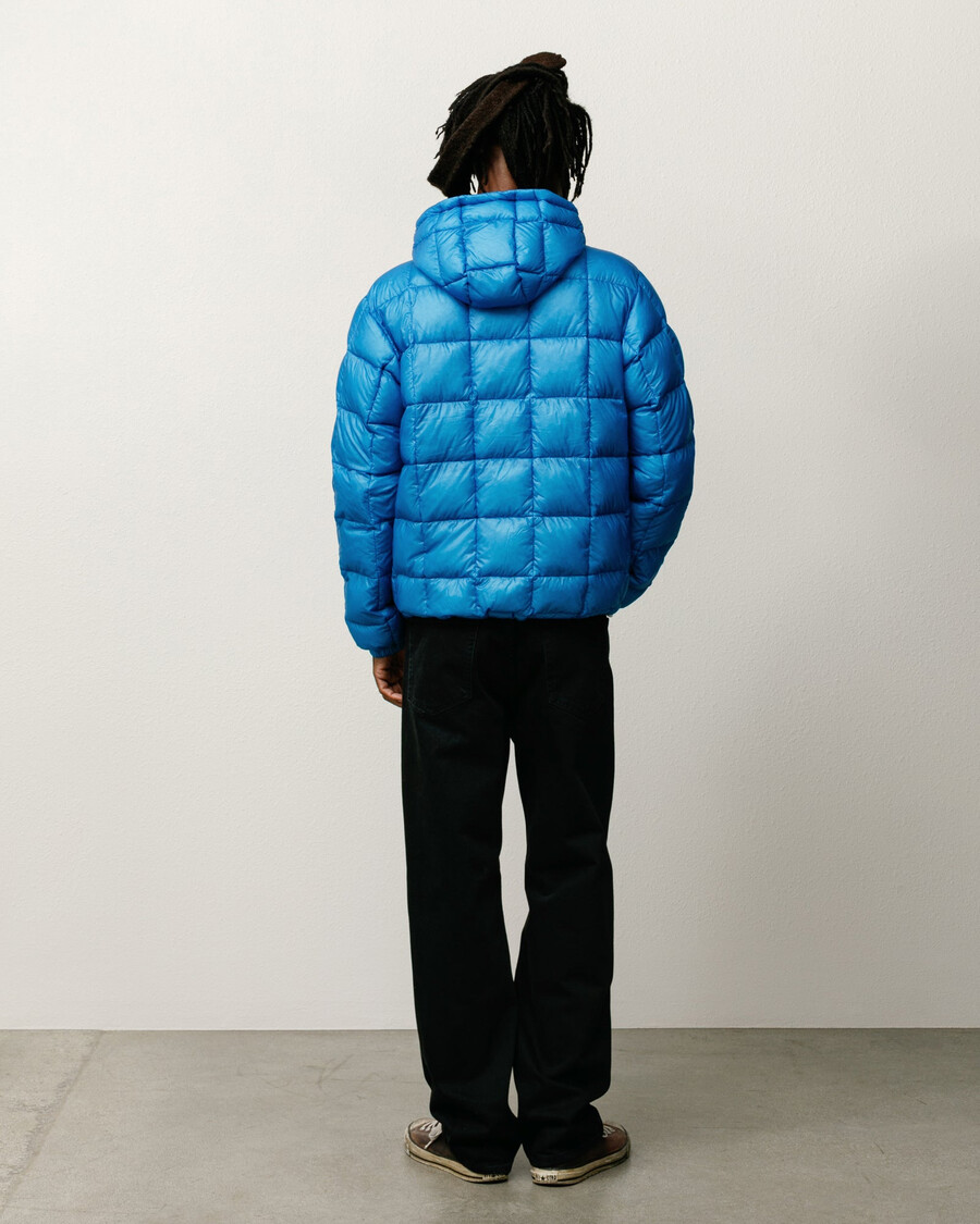 midweight hooded puffer