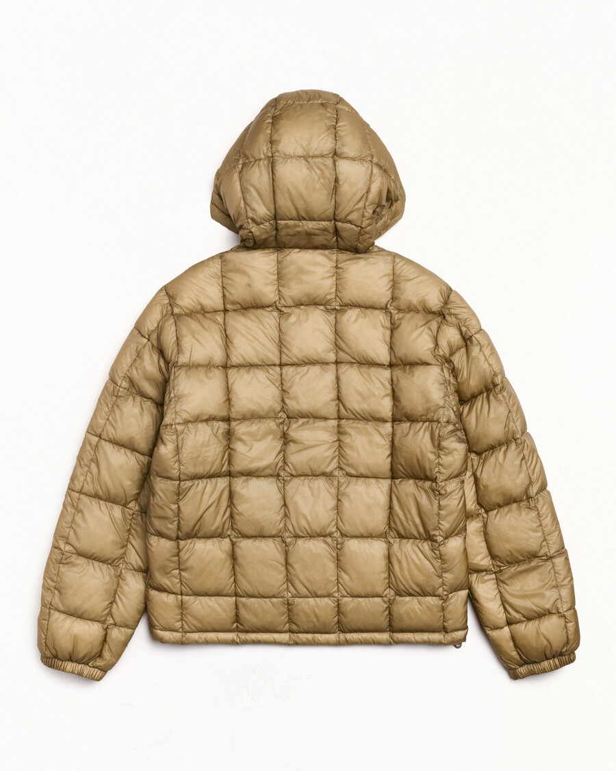 midweight hooded puffer