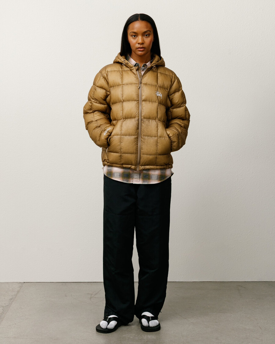 midweight hooded puffer