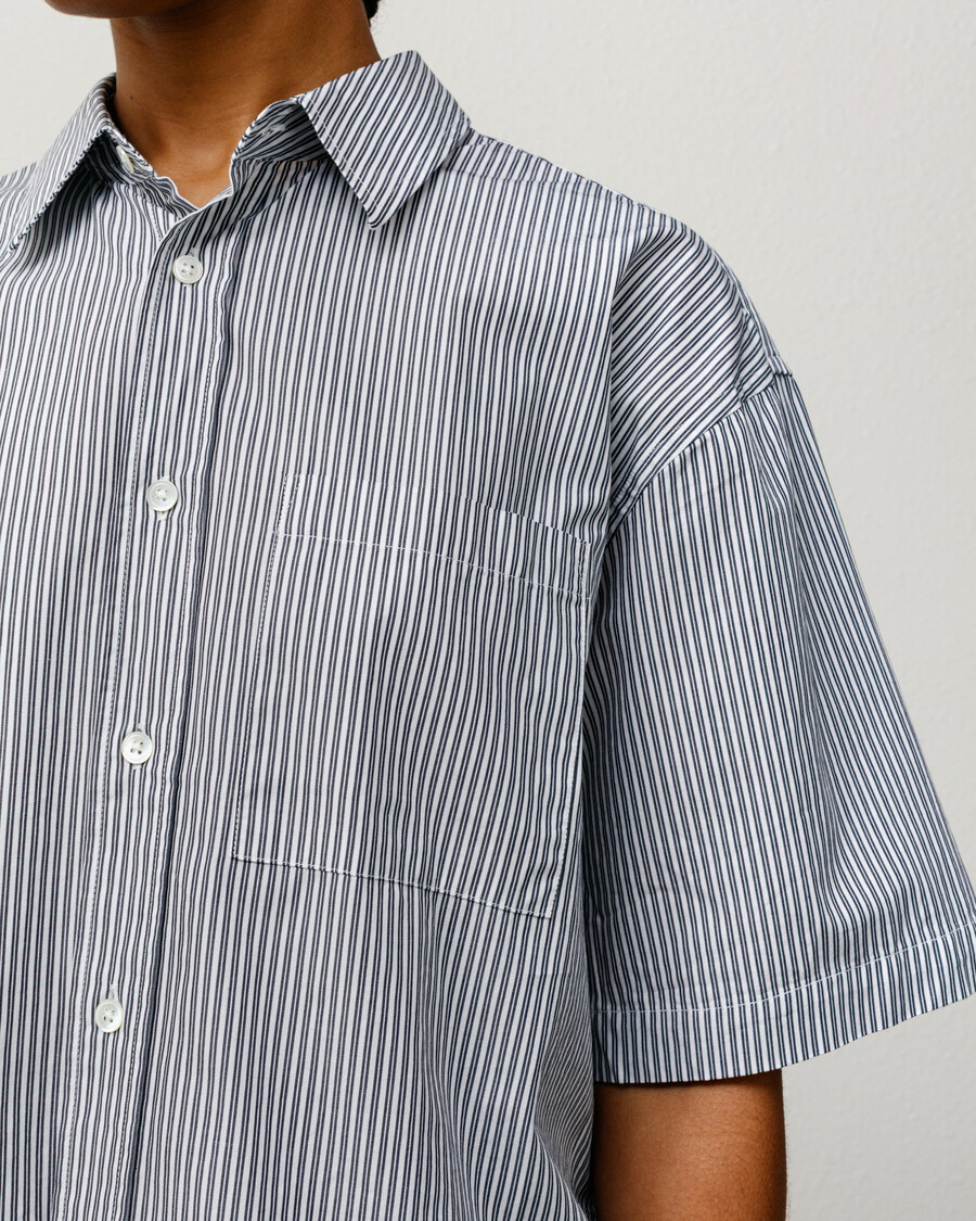 boxy ss shirt 8 ball stripe